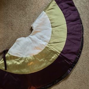 Christmas tree skirt